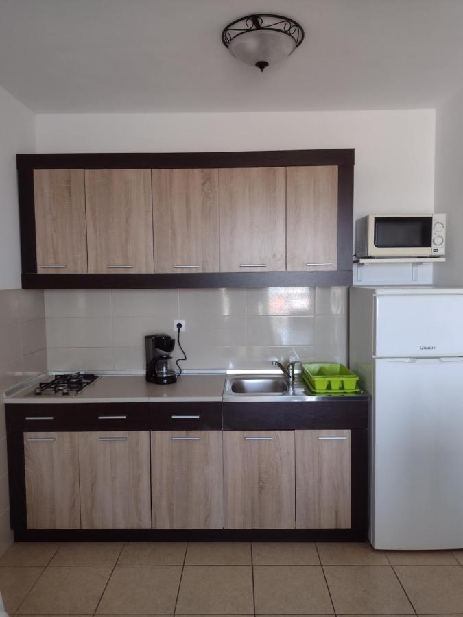 노바야 Apartman Tamara 아파트 외부 사진