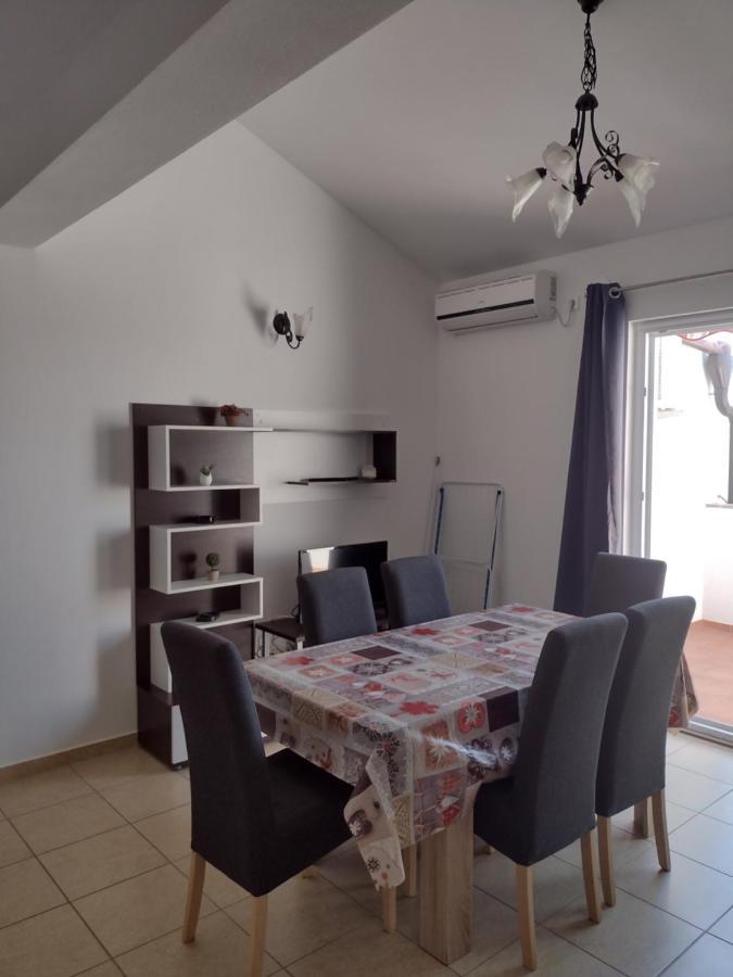 노바야 Apartman Tamara 아파트 외부 사진